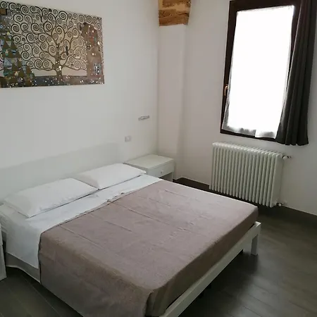 Petra Rossa Affittacamere Konukevi Mesagne