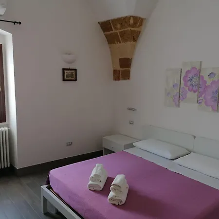 Petra Rossa Affittacamere * Mesagne